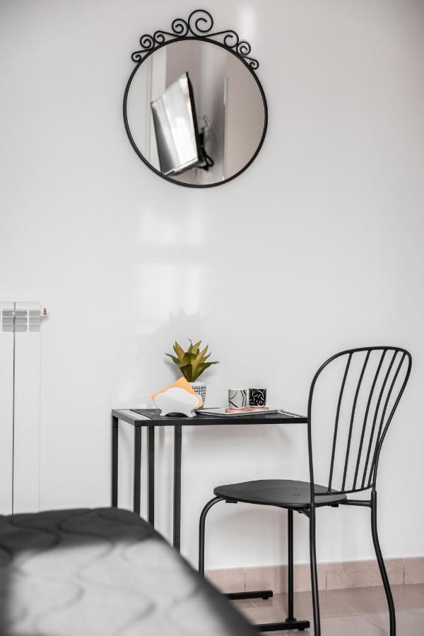 Emperooms Guest House Rome Bagian luar foto