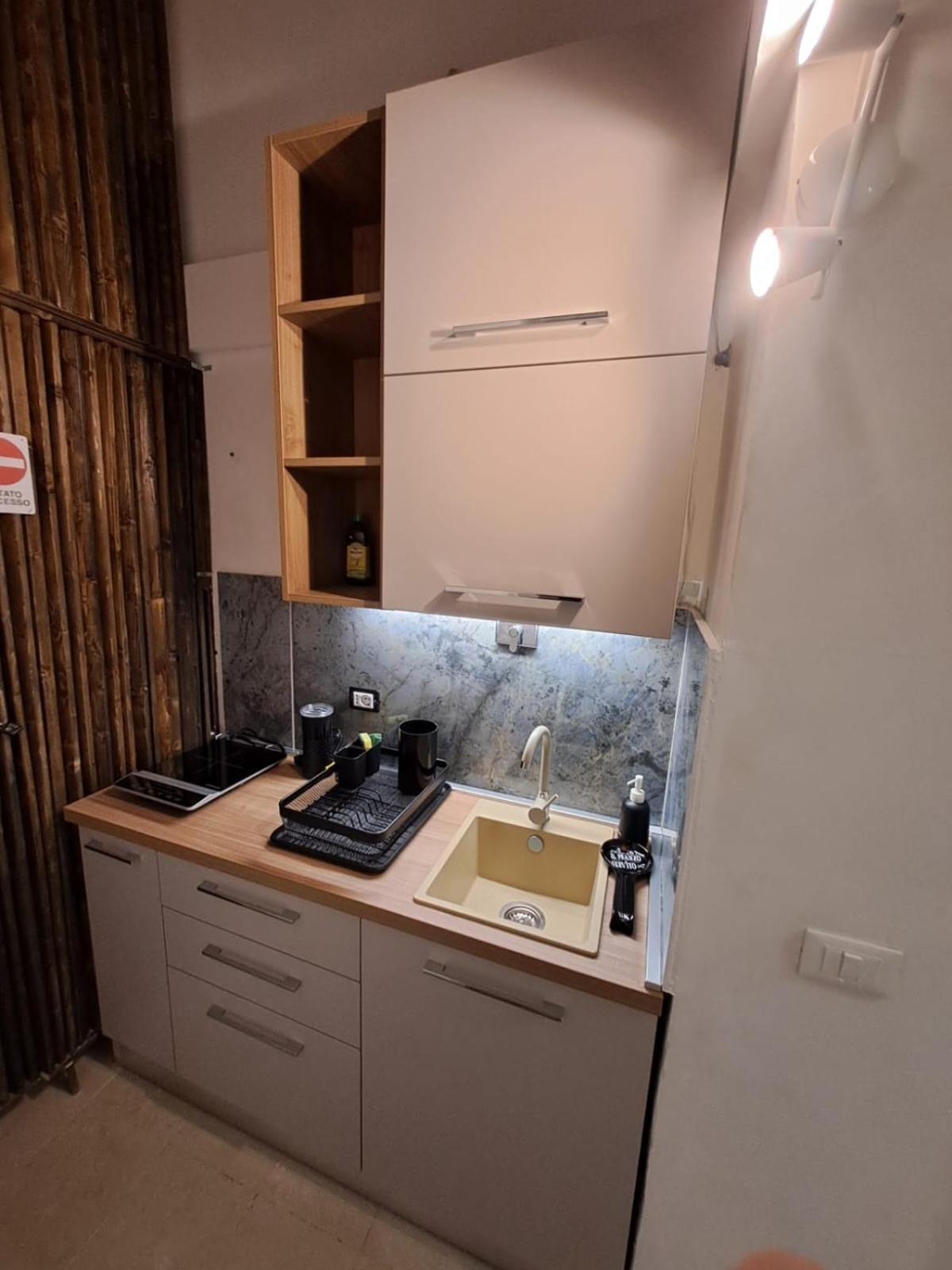 Emperooms Guest House Rome Bagian luar foto